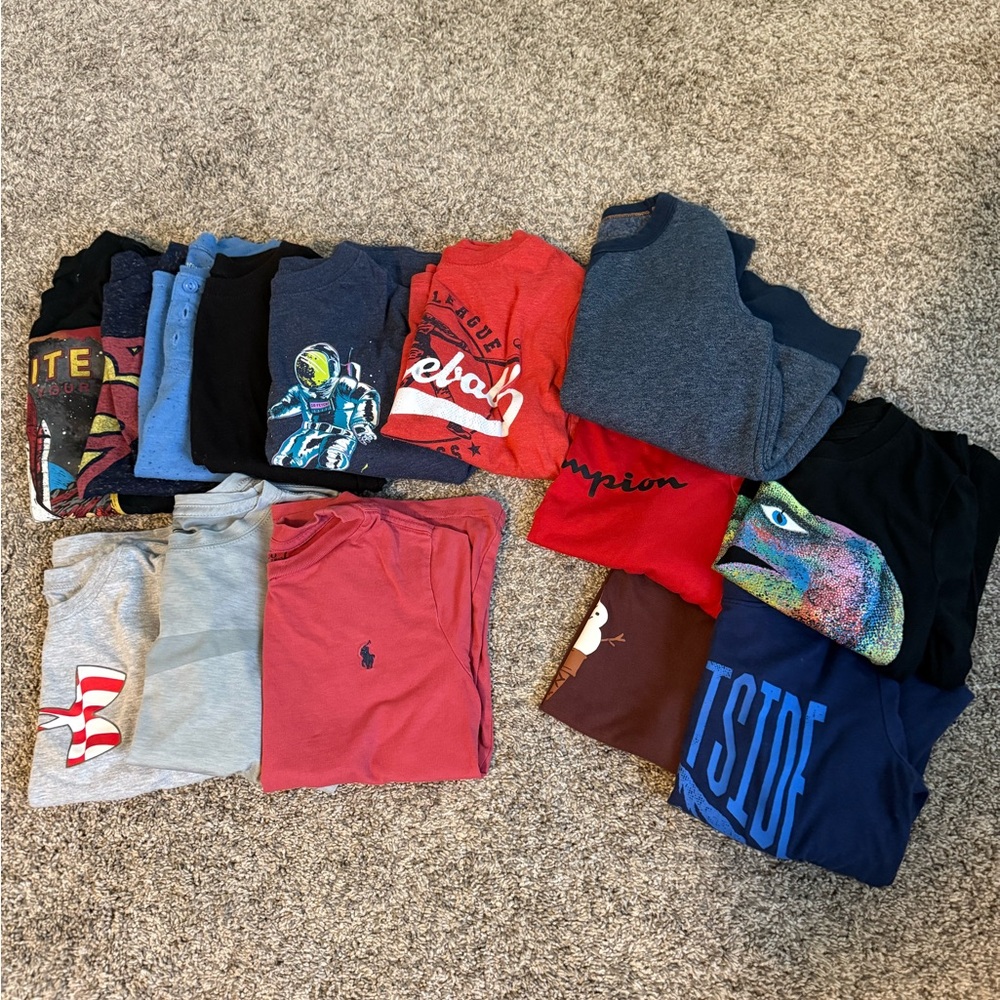 Lot of Boys size 5 Short Sleeve Tees and long sleeve tees